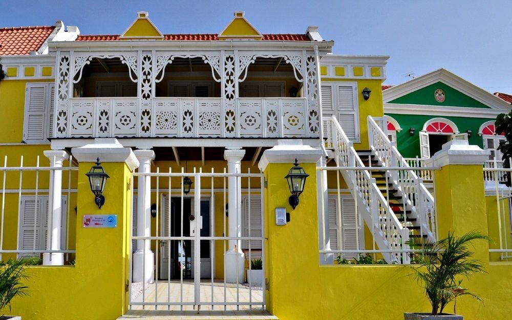 Scuba Lodge & Suites Willemstad Extérieur photo