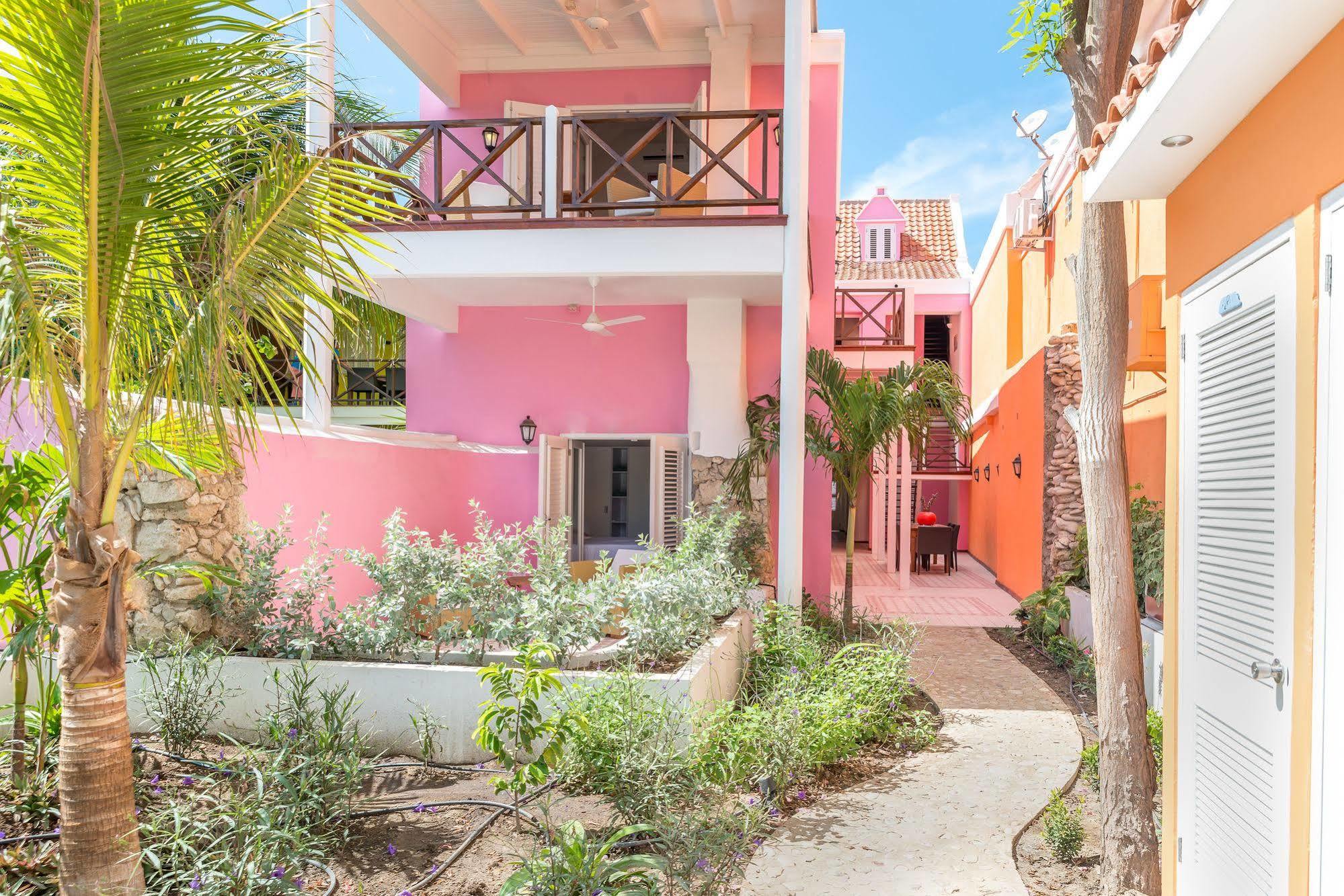 Scuba Lodge & Suites Willemstad Extérieur photo