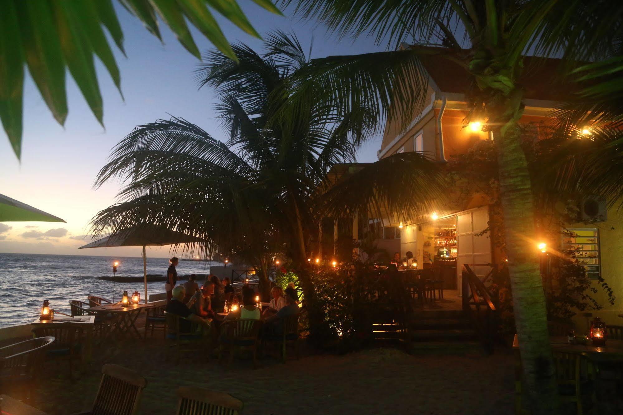 Scuba Lodge & Suites Willemstad Extérieur photo
